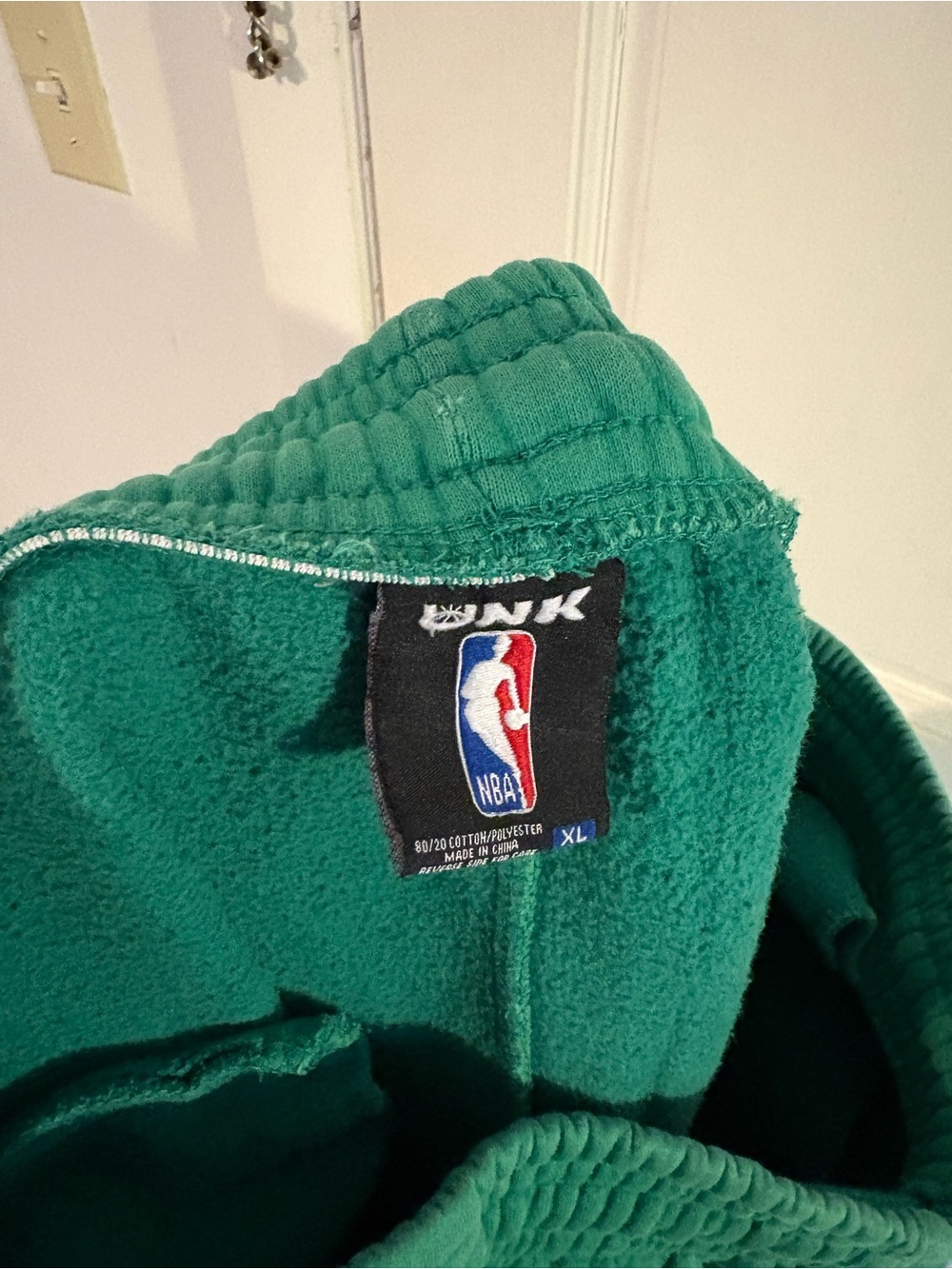 PINK Victoria's Secret Green NBA Fleece Sweatpants - Picture 6 of 6